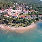 Apartment Dani 5 *
